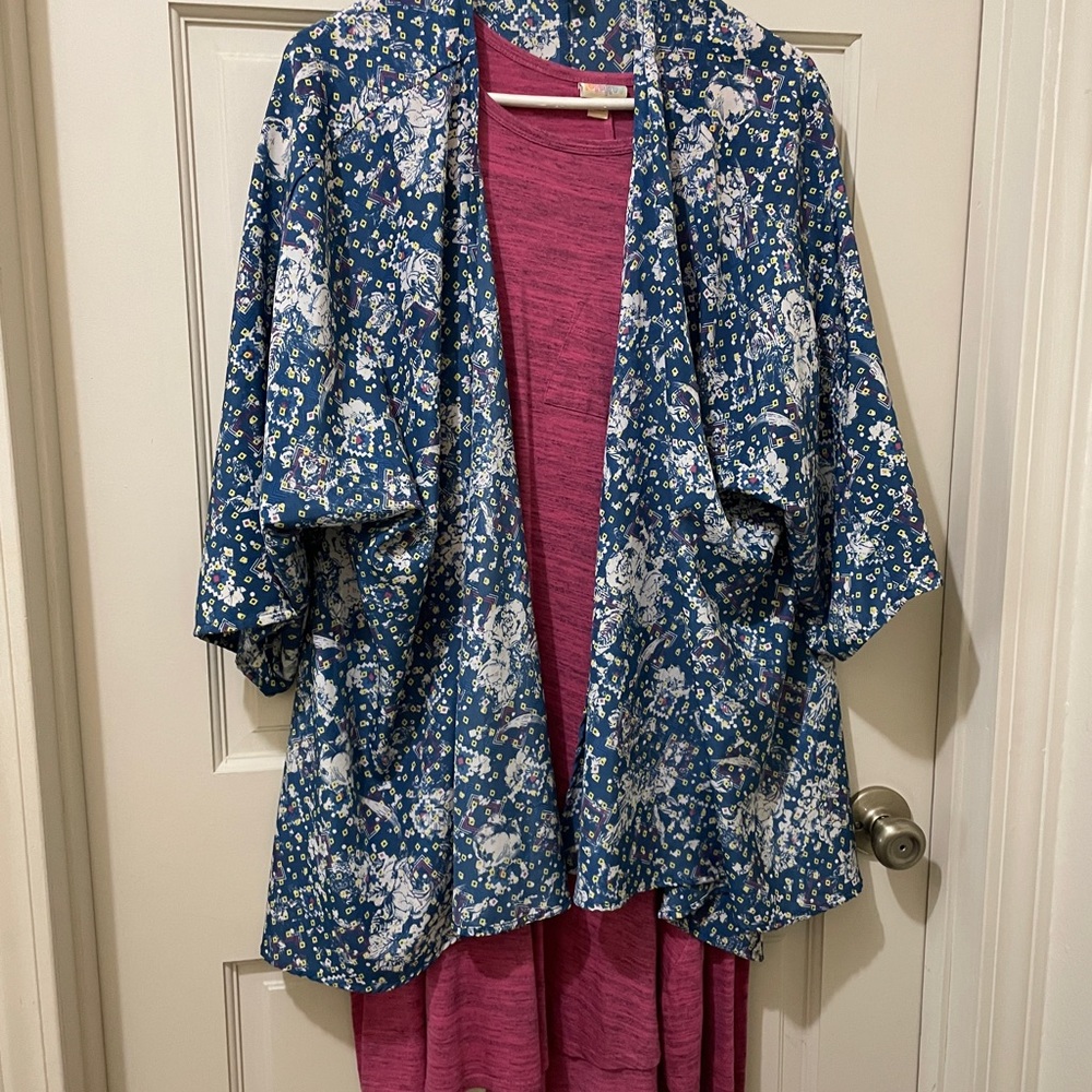Three quarter sleeve LuLaRoe Blue and Pink Patterned cardigan